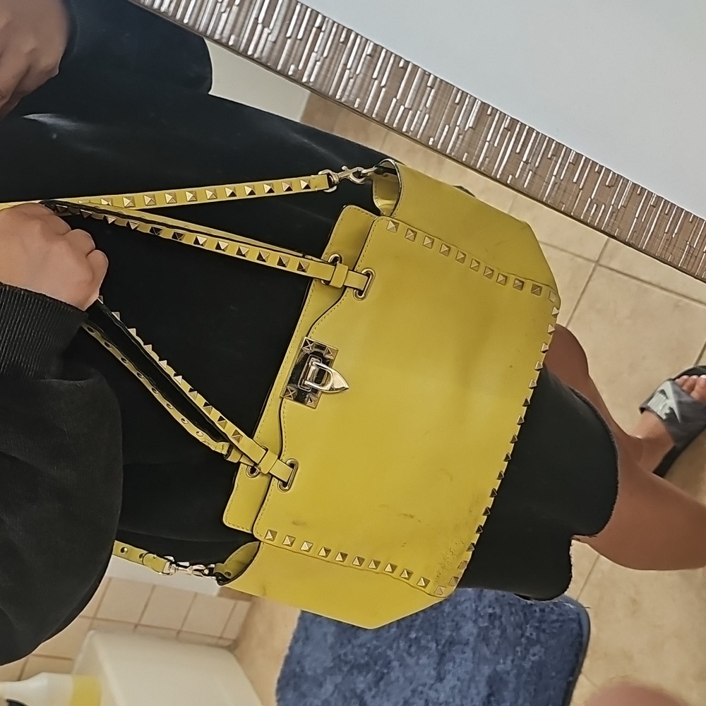 Valentino Garavani studded handbag (project) - Picture 9 of 10